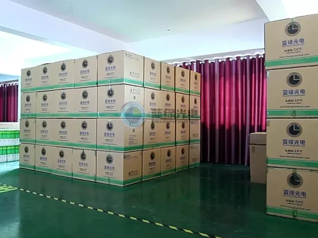 Packing & warehouse